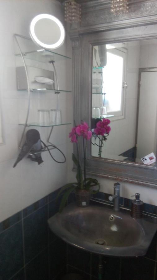 Patrick&Pierre Bed And Breakfast נים מראה חיצוני תמונה